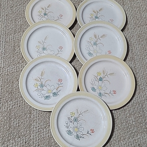 Vista by Mt. Clemens Pottery - Picture 4 of 4